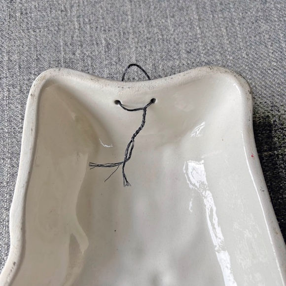 Hand Painted Ceramic Cat Wall Hanging Made in Italy - Picture 7 of 8